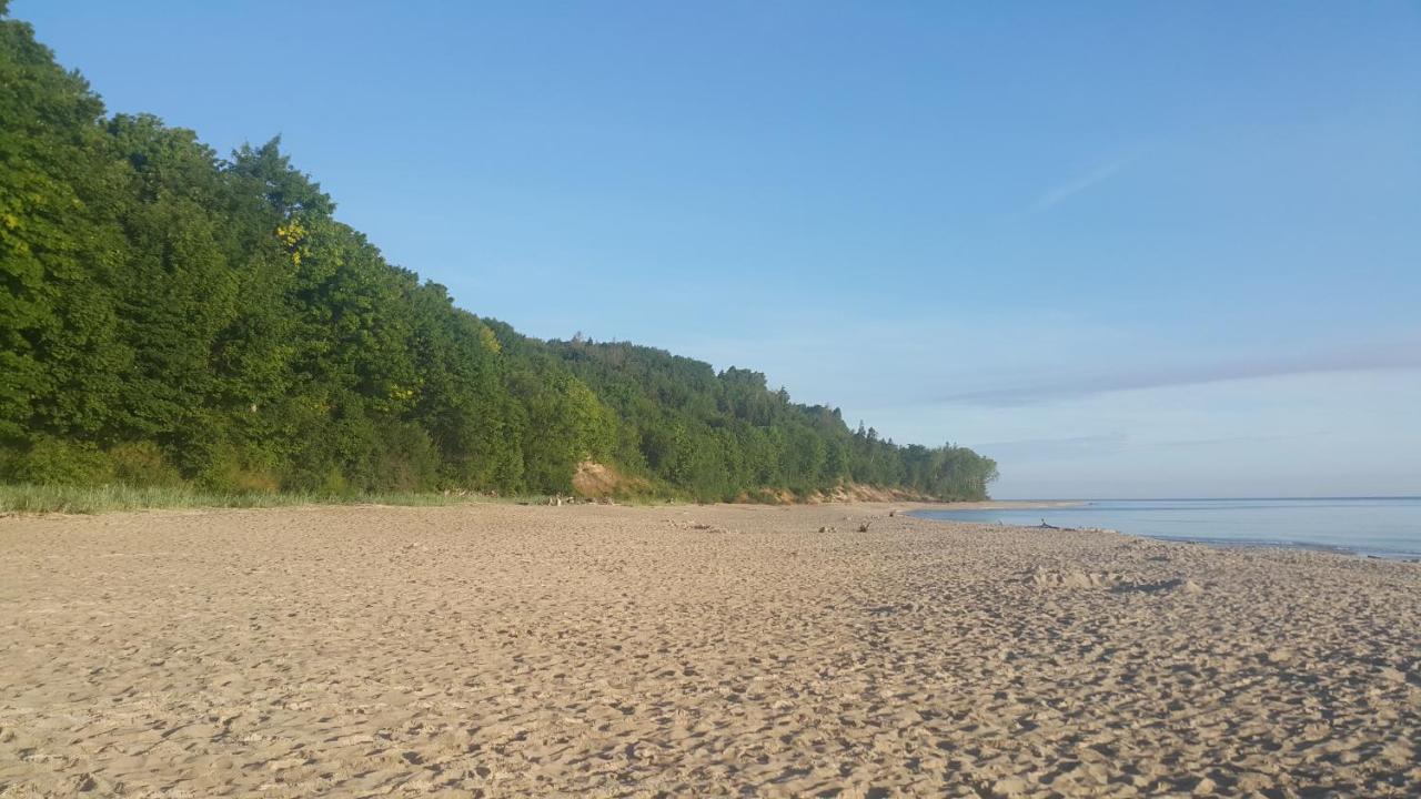 Pokoje Goscinne Maj - Rozewie Jastrzębia Góra Exterior foto